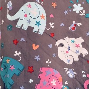 Elephant lover scrub top! (See below details & pics)